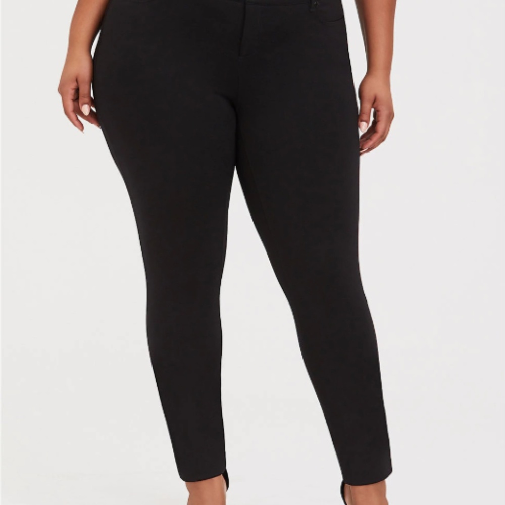 Torrid Studio Stretch Skinny Pant - Black